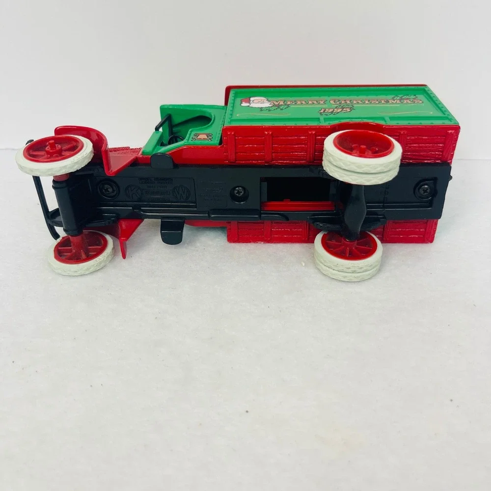 1995 ServiStar Merry Christmas Truck Coin Bank Kenworth Vintage Red